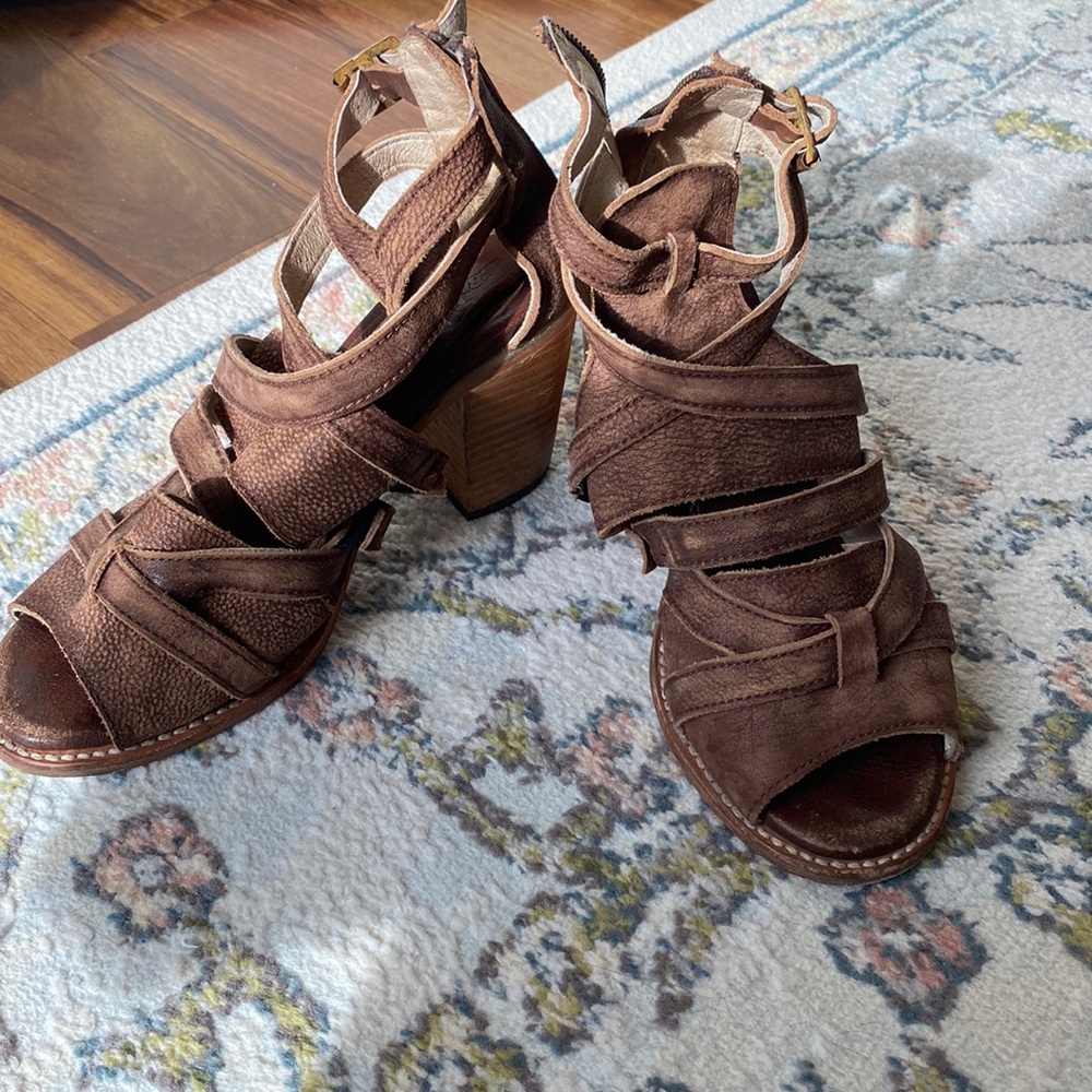 Leather Gladiator Boot-Sandals